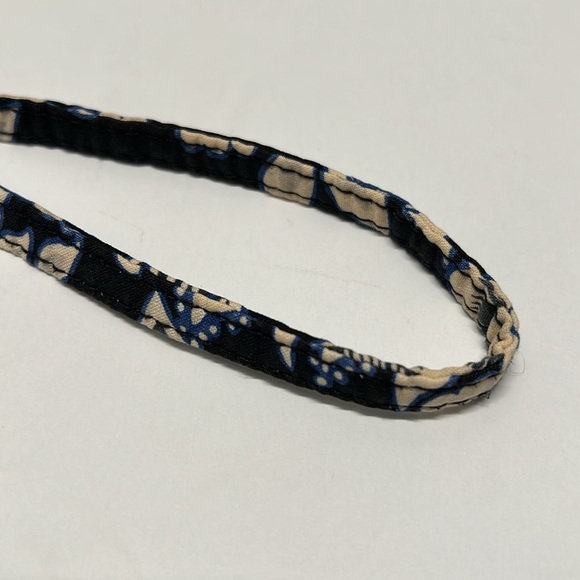 Vera Bradley Snow Lotus ID Zip Pouch and Lanyard - Picture 4 of 8